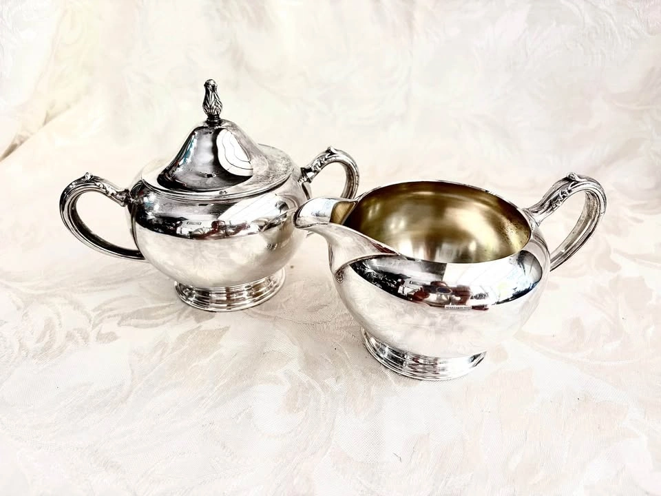 Vintage Silver-Plated Sugar Bowl and Creamer Set - photo 4