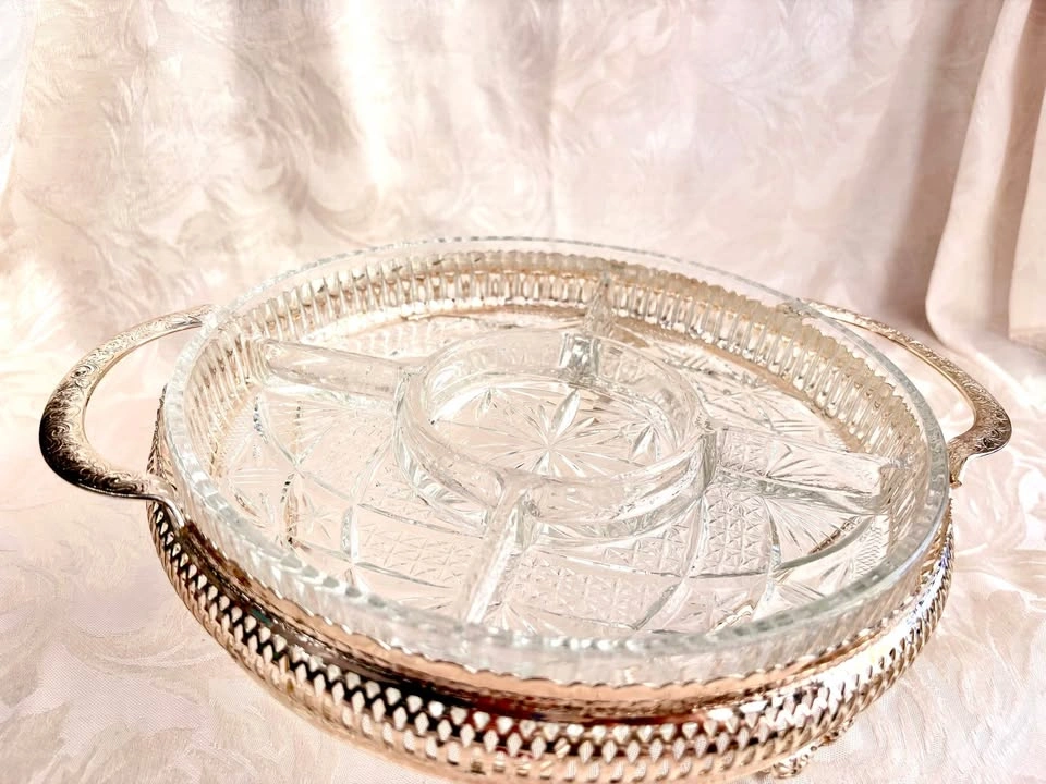 Vintage Glass Relish Tray with Gold-tone Metal Handle - photo 5
