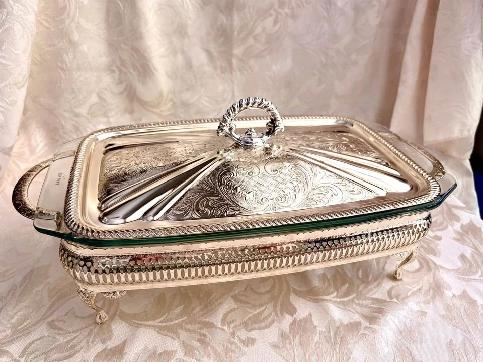 Vintage Gold-tone Silver-plated Chafing Dish with Pyrex Insert - photo 4