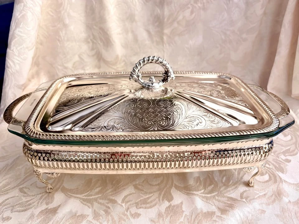 Vintage Gold-tone Silver-plated Chafing Dish with Pyrex Insert - photo 5