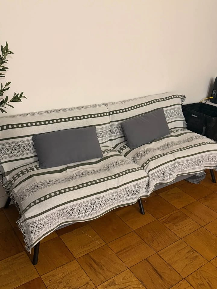 Convertible Futon Sofa Bed - Excellent Condition - photo 2
