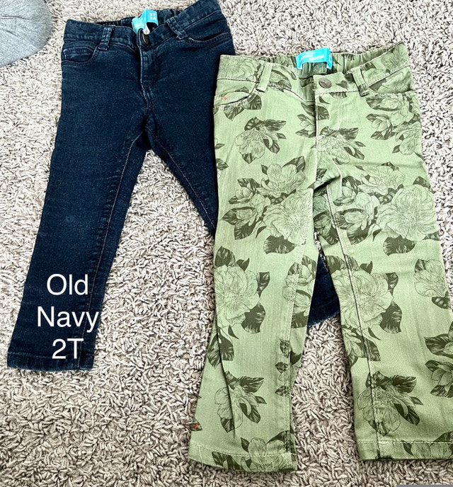 Toddler Outfits, Jeans, Pants 2/3T (Old Navy, Joe Fresh) - photo 2