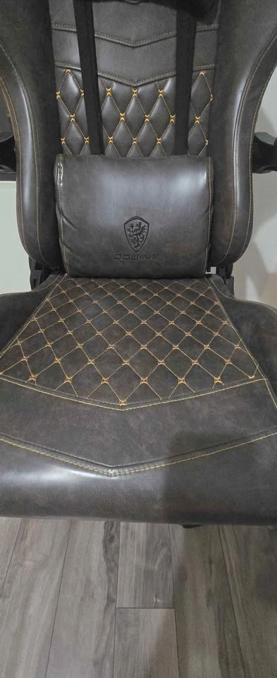 Ergonomic Leather Gaming/Office Chair with Wheels - photo 2