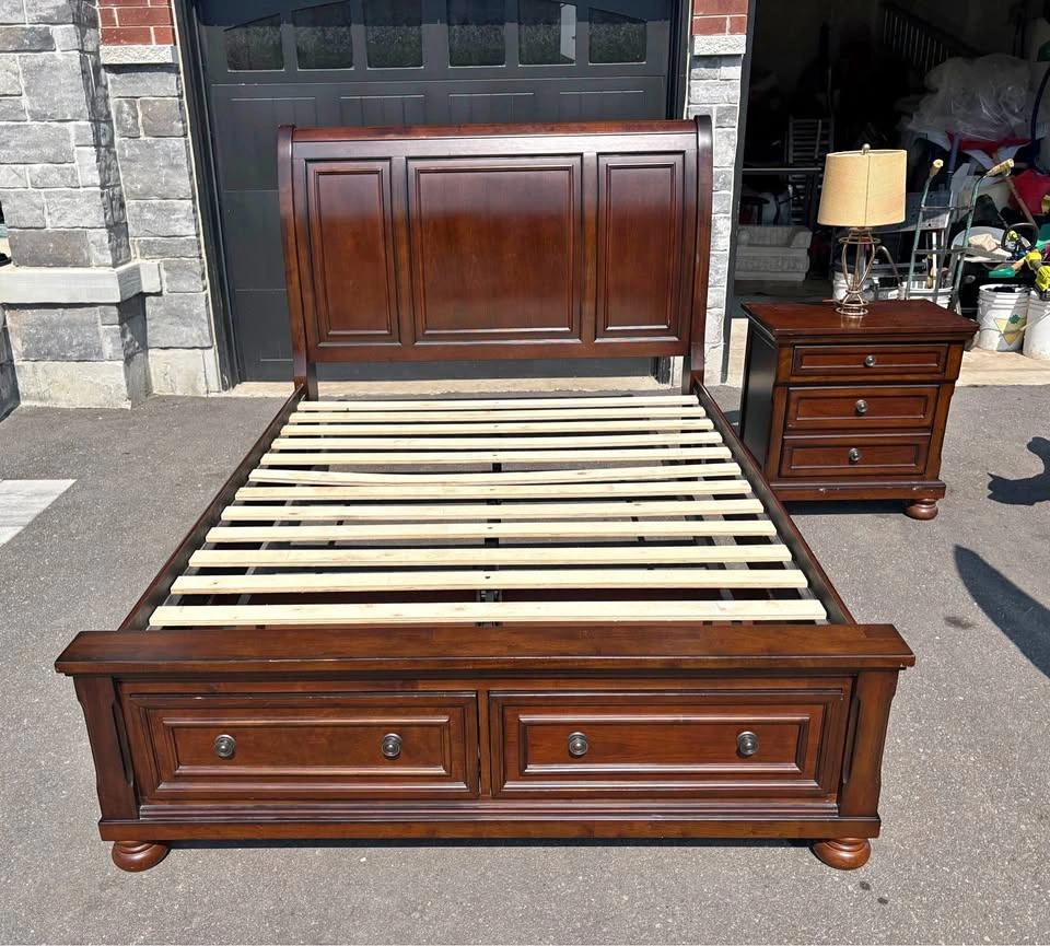Queen Bedroom Set with Frame, Side Table and Lamp- Free Delivery