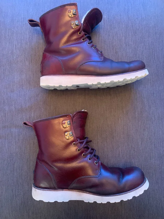 Ugg boots thumbnail