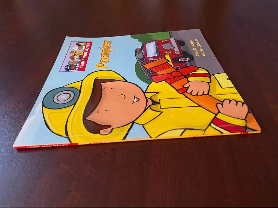 J'AIME MON METIER Pompier French Kids Book - photo 3