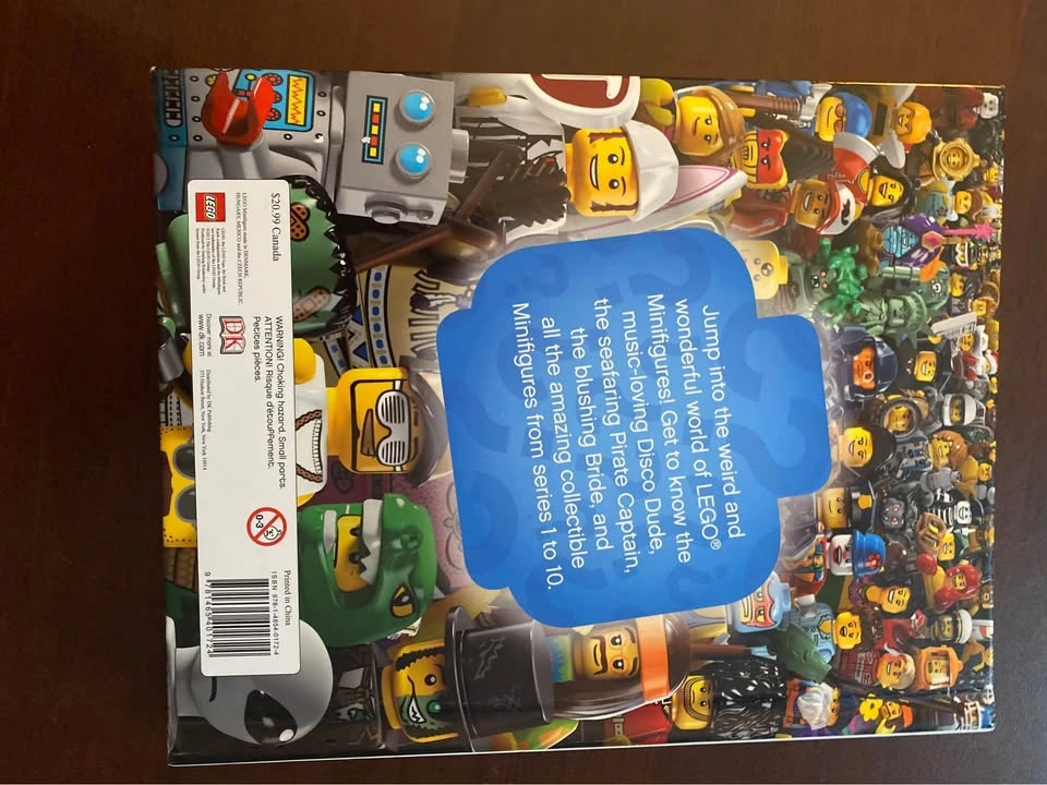 LEGO Minifigures Character Encyclopedia Book w/ Exclusive Toy So - photo 3