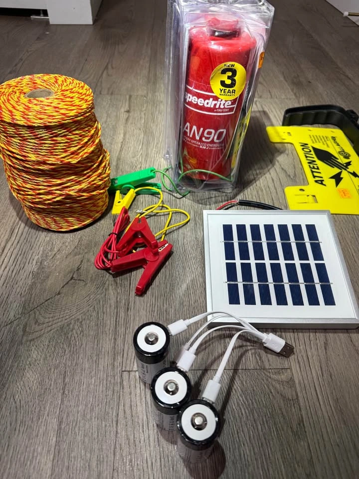 Speedrite AN90 Solar Electric Fence Kit - photo 2