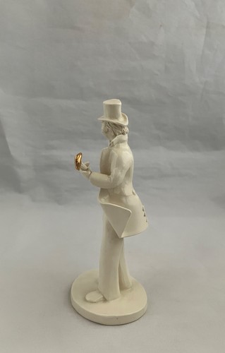 ELFRIEDE MEINDL Gentleman Figure Signed & Dated 1987 - photo 2