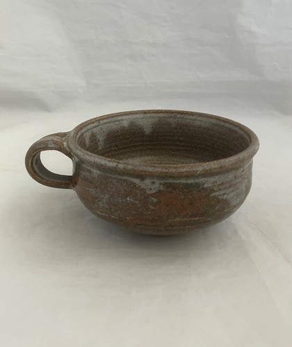 ROBIN HOPPER Signed Stoneware Soup Bowl, Canada - photo 3