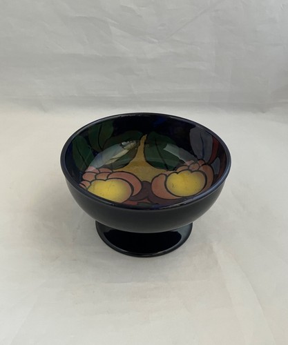 ROYAL STANLEY WARE Jacobean Antique Rosa Pattern Footed Bowl