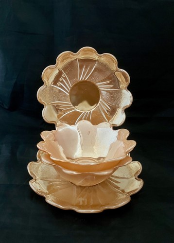 FIRE KING Peach Lustreware Lotus Bowl Set - photo 2