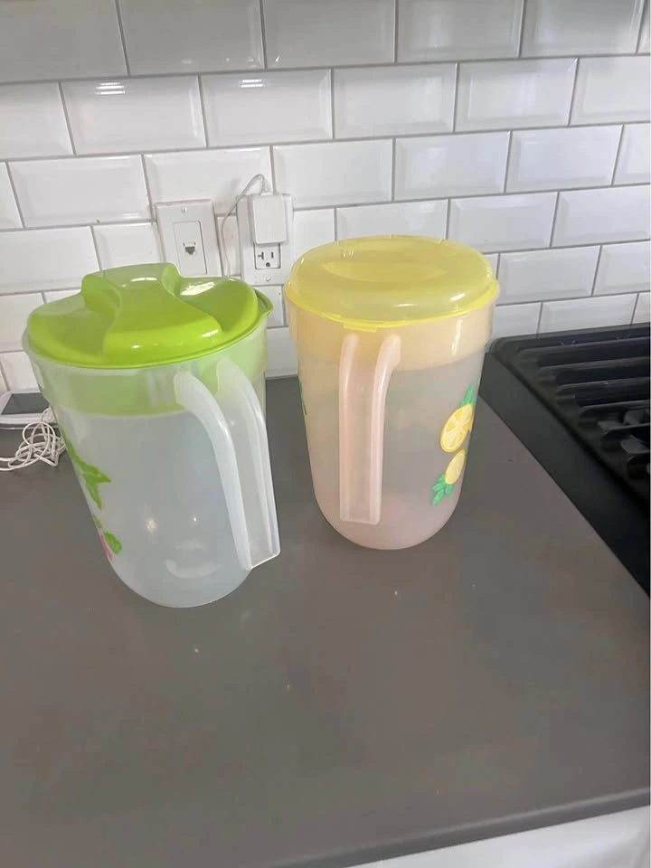 Plastic Drink Pitchers / Jugs – Summer Theme