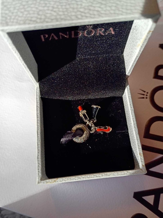 NEW Pandora Night Out charm - photo 4