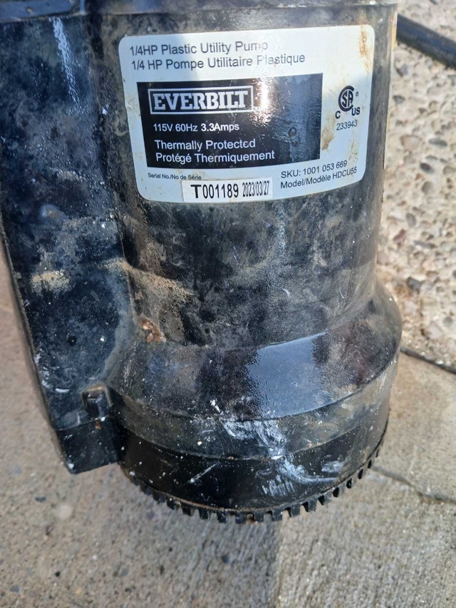 Everbilt 1/4 HP Submersible Utility Pump