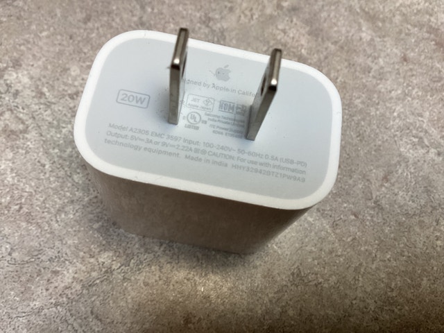 20W Original Apple Adapter - photo 3