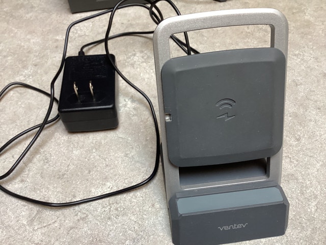 2 Wireless Charger $15 Each - photo 3