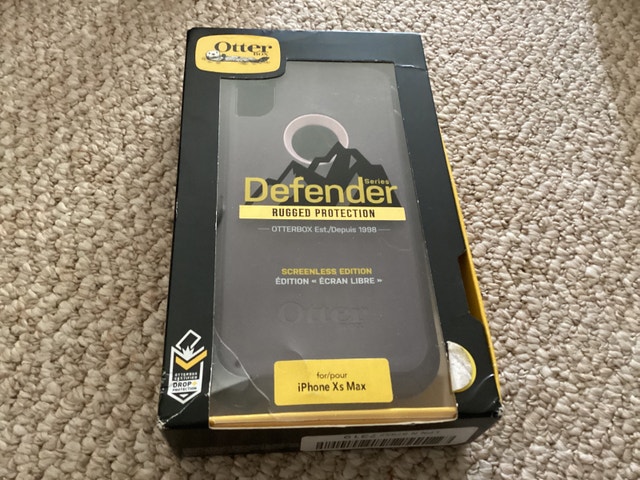 iPhone XS Max Case ( New)