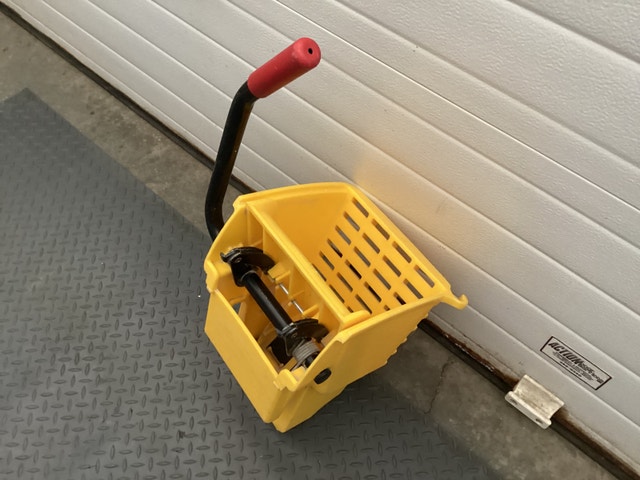 Side Press Wringer
