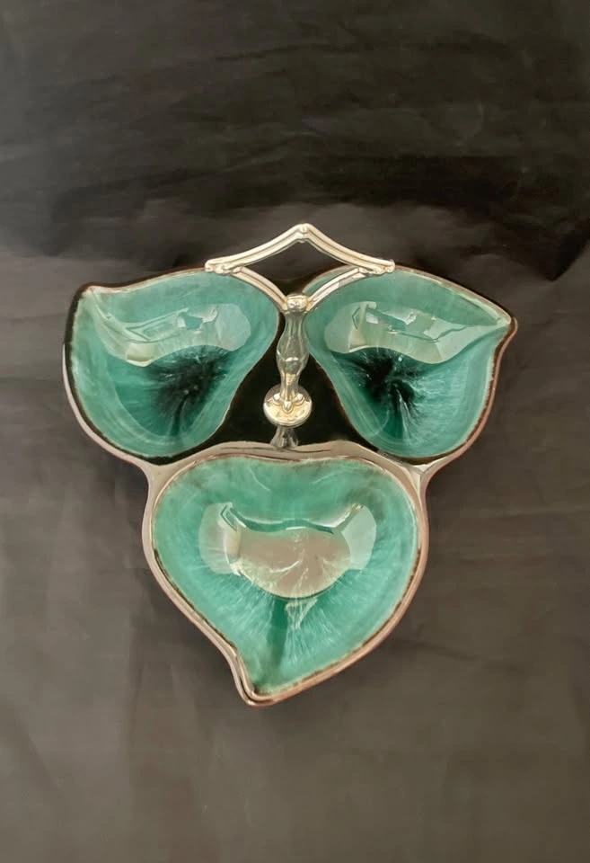 Vintage: Divided Nut Tray by Blue Mountain Pottery, Canada - photo 2