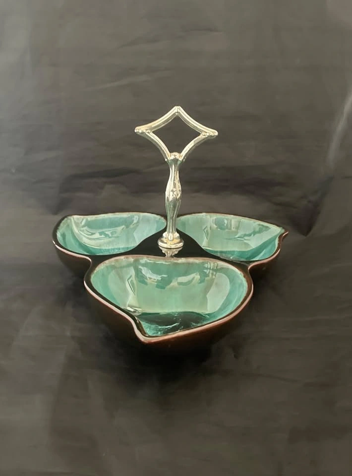 Vintage: Divided Nut Tray by Blue Mountain Pottery, Canada - photo 3