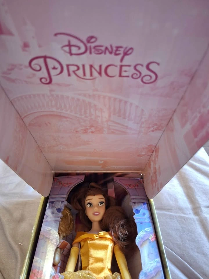 Disney Beauty & the Beast Princess Belle Classic Doll - photo 4