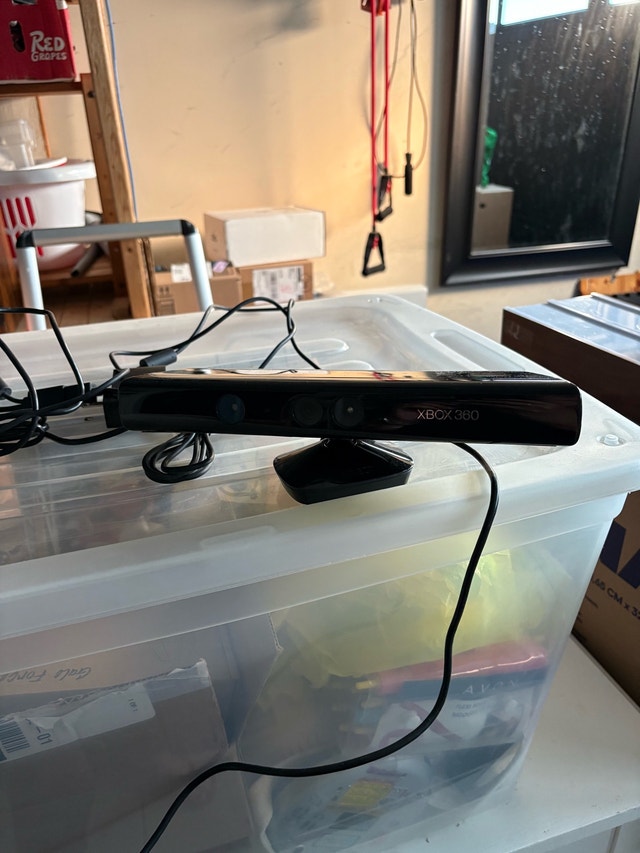 Microsoft Xbox 360 Kinect Sensor with 3 Games
