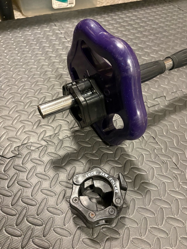 Work out bar, with weights and locks - photo 3