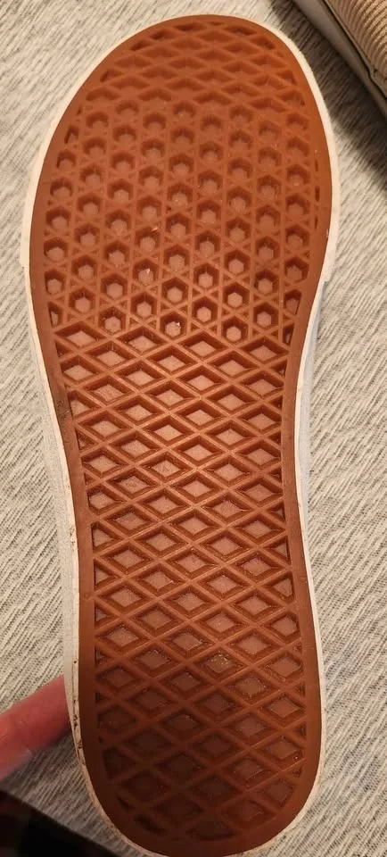 Beige corduroy Vans shoes image indicator(2)