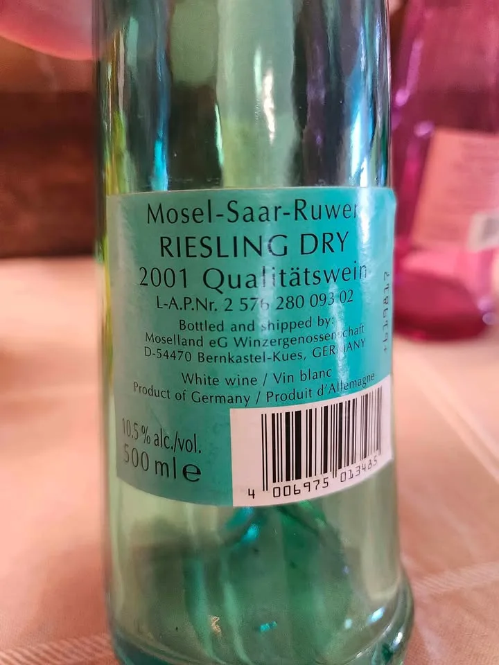 Vintage cat wine bottles (empty) image indicator(4)