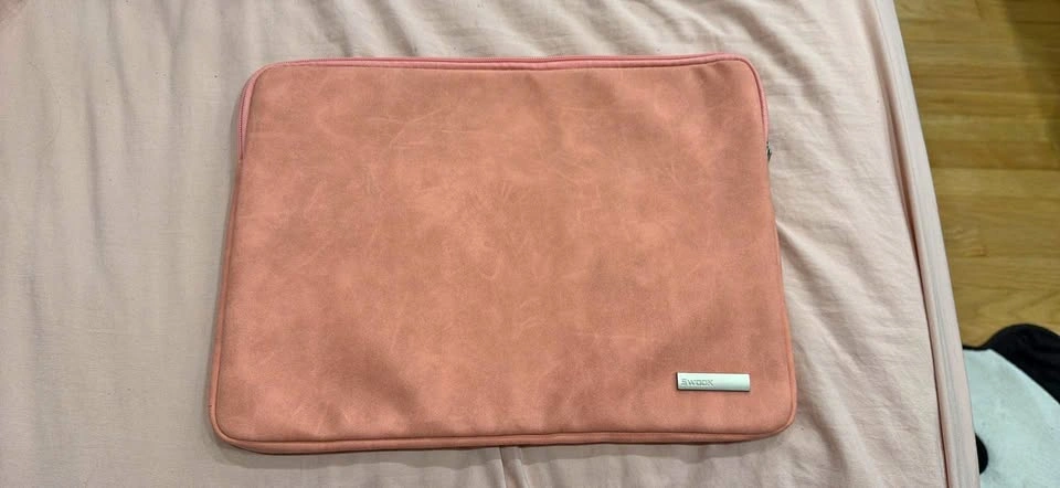 Leather laptop sleeve