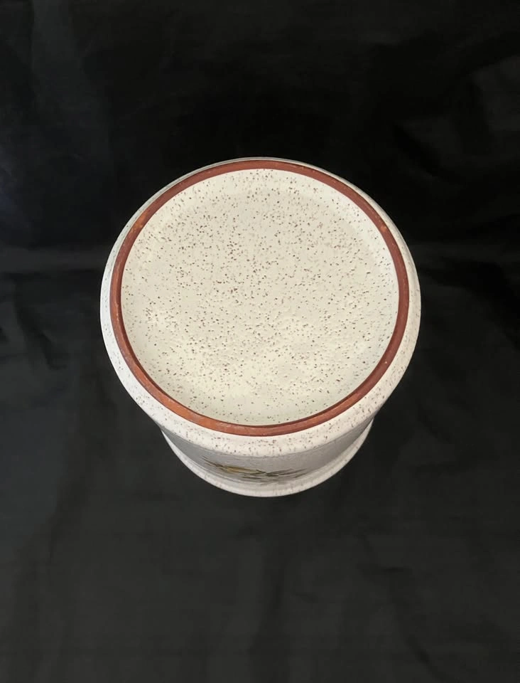 Vintage: Country Charm Canister by Blue Mountain Pottery - photo 4