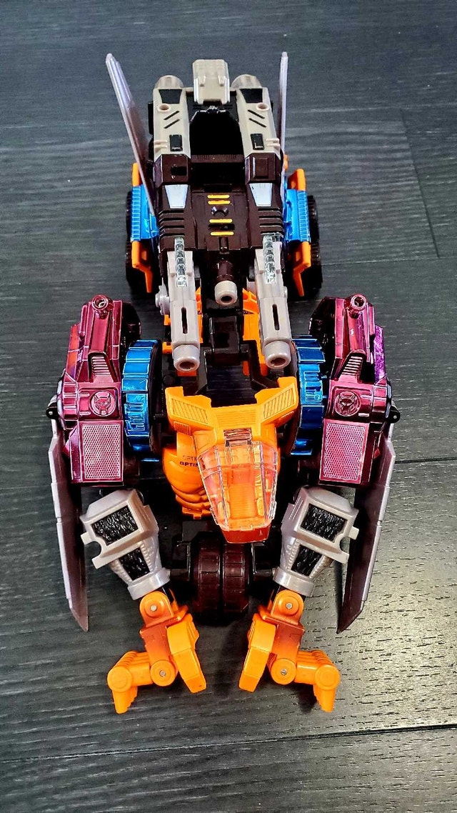 Rare Hasbro Optimal Optimus Prime - photo 4