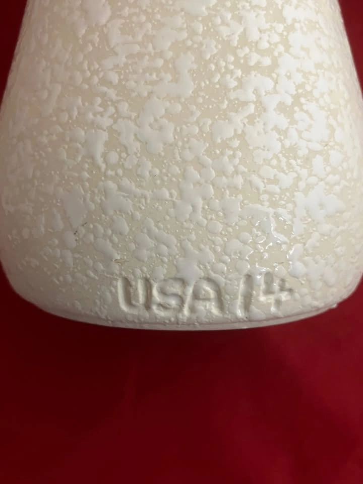 Mid-Century: Smooth Pebble Glazed Vase by Sequoia Ware - photo 5