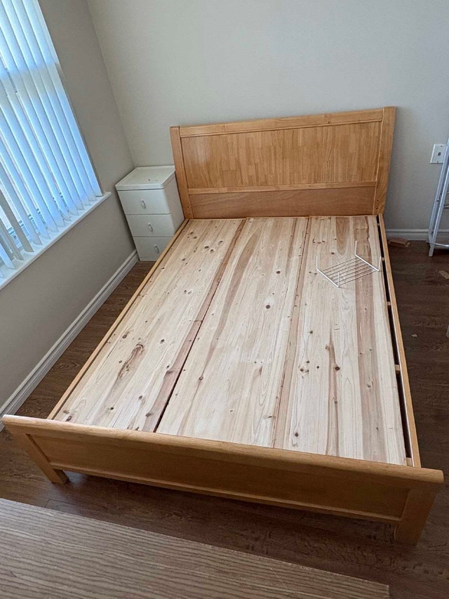 Double bed frame