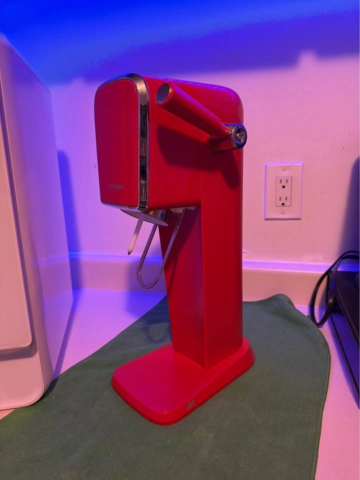 SodaStream Art Sparkling Water Maker - photo 2