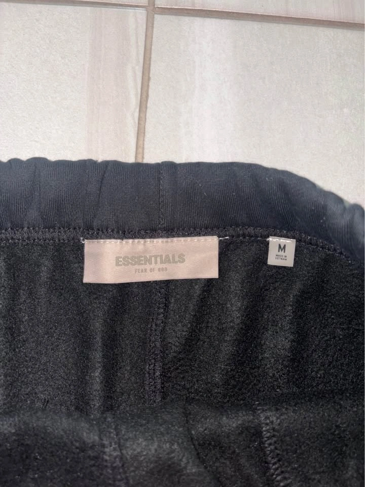 Essentials Fear of God Shorts - photo 4