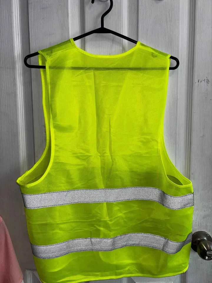 High-Visibility Safety Vests – Qty 10 Available 🦺✨ image indicator(2)
