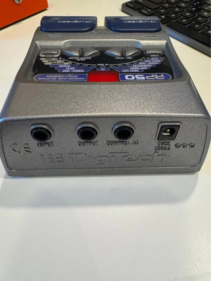 Digitech RC50 guitar processor - photo 2