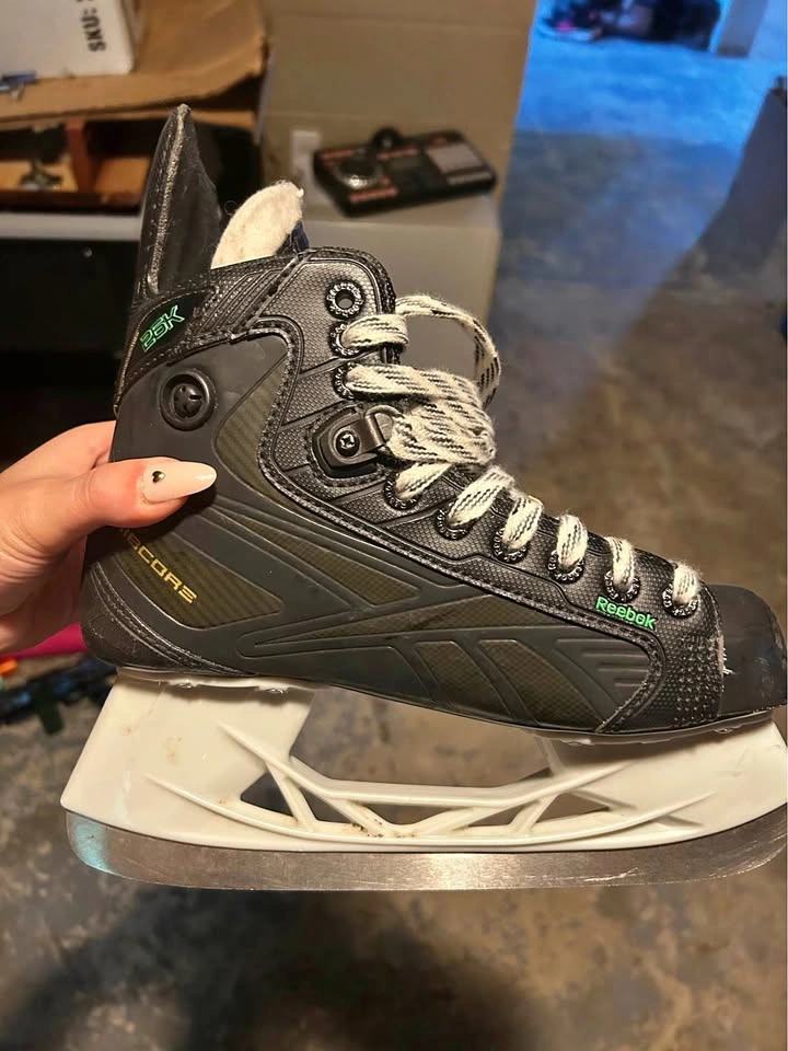Reebok 26K youth Hockey Skates