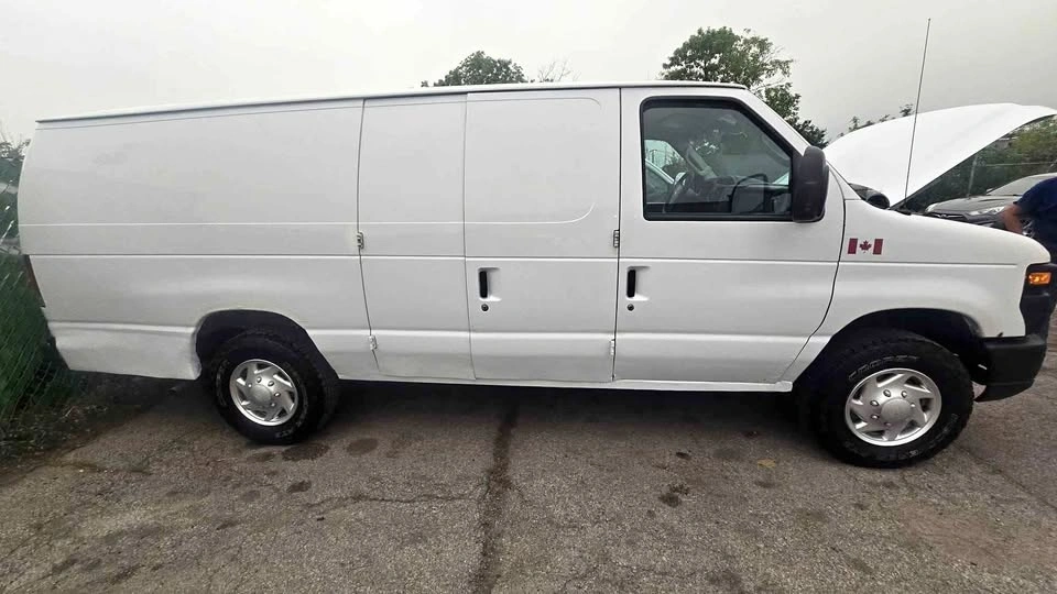 2012 Ford E250 Super Duty Cargo