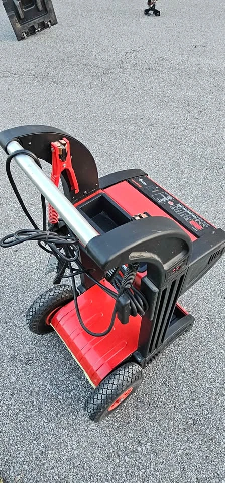 Snap-on EEBC500A Battery Charger and Engine Starter - photo 2
