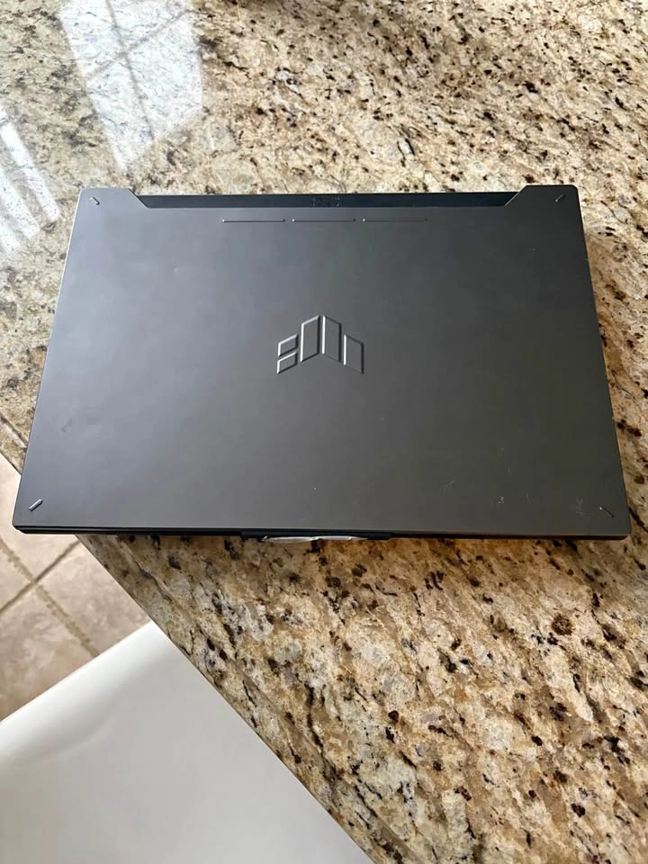 ASUS TUF Gaming A15 Laptop (Looking for Macbooks + Cash)