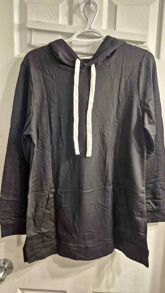 Black Hoodie Size Small sku 0208