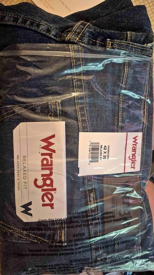 Wrangler Relaxed Fit Jeans 42x30 sku0386