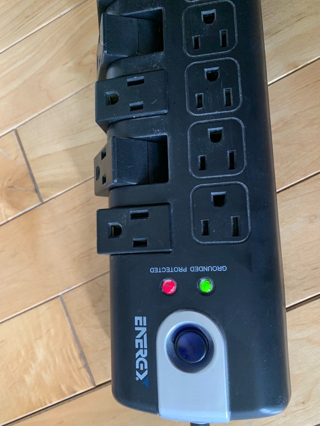 EnerGX 10-Outlet Surge Protector - photo 5