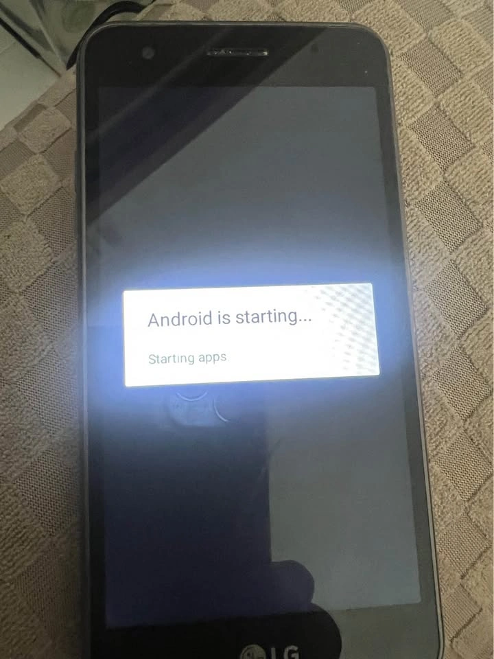 LG K4 2017 Smartphone - photo 5