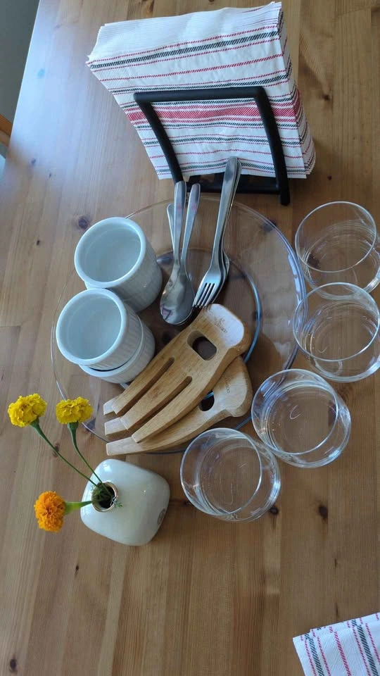 Moving sale! Kitchen and tableware bundle