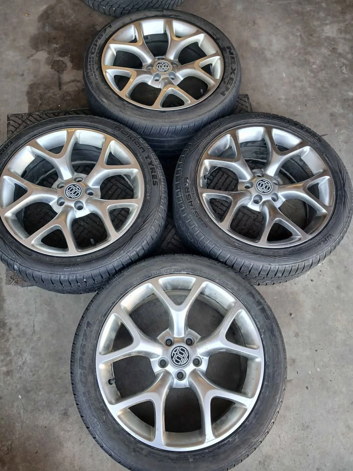 Set of 18 inch RRSW 5x108 rims and 235/45R18 tires