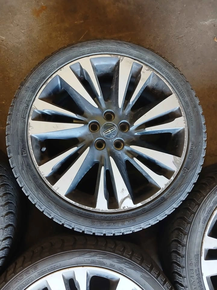 Set of 5x108 Lincoln Rims on 245/40R19 Nokian Winter Tires - photo 4